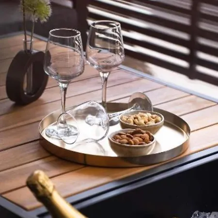 Сasa de vacaciones Lux Mobile Homes - Two Bedroom With Private Hot Tub Maris
