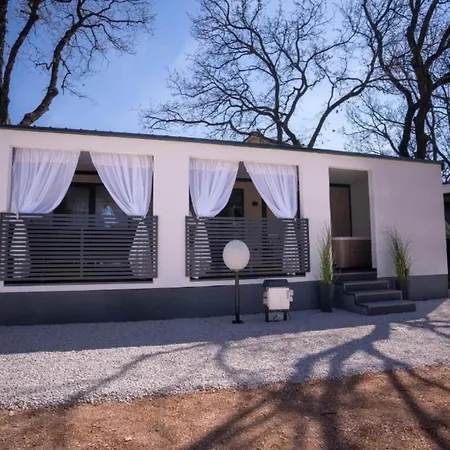Lux Mobile Homes - Two Bedroom With Private Hot Tub Maris * Βόντιτσε