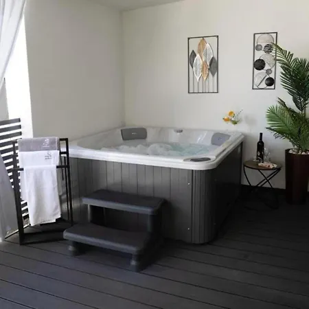 Lux Mobile Homes - Two Bedroom With Private Hot Tub Maris Vodice